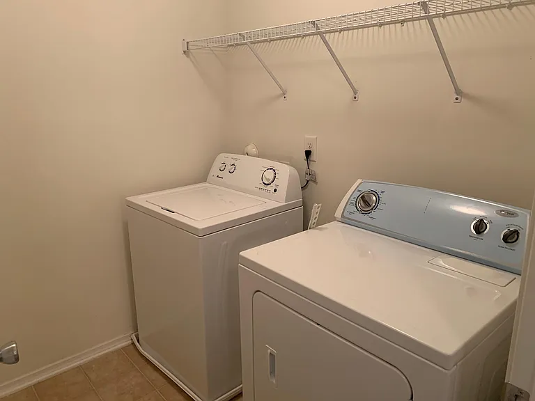 1819 Whirlaway Ct — Photo 27