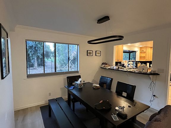 4th image of 550 Los Olivos Dr