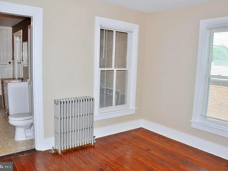 33 W Forrest Ave — Photo 25