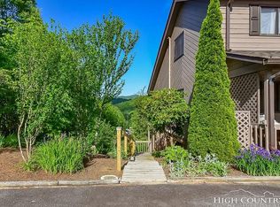 198 The Overlook Rd APT 2, Banner Elk, NC 28604