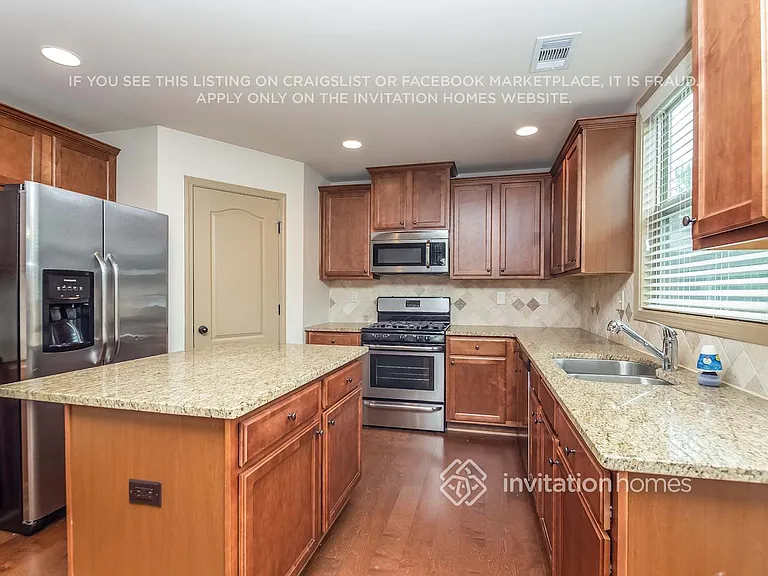 3690 Falling Leaf Ln — Photo 7