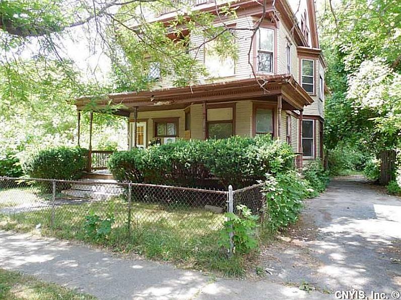 1st image of 132 W Borden Ave