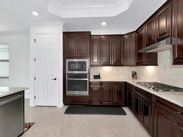 5822 Brandon Run — Photo 10