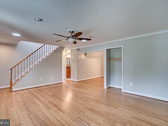 5th image of 12901 Point Pleasant Dr