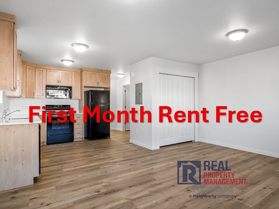 3rd image of 5405 Park Lawn Dr #105
