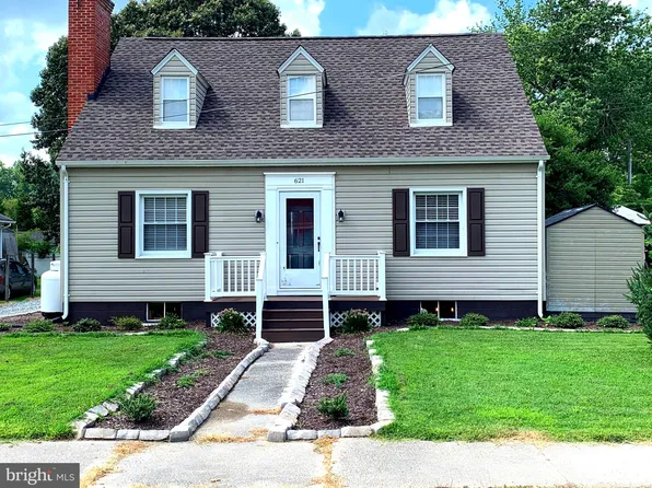 621 Daingerfield St, Tappahannock, VA 22560