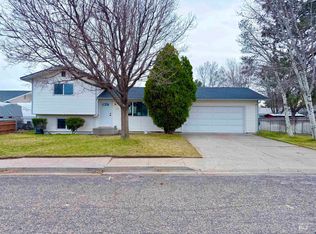 215 E 14 N, Mountain Home, ID 83647