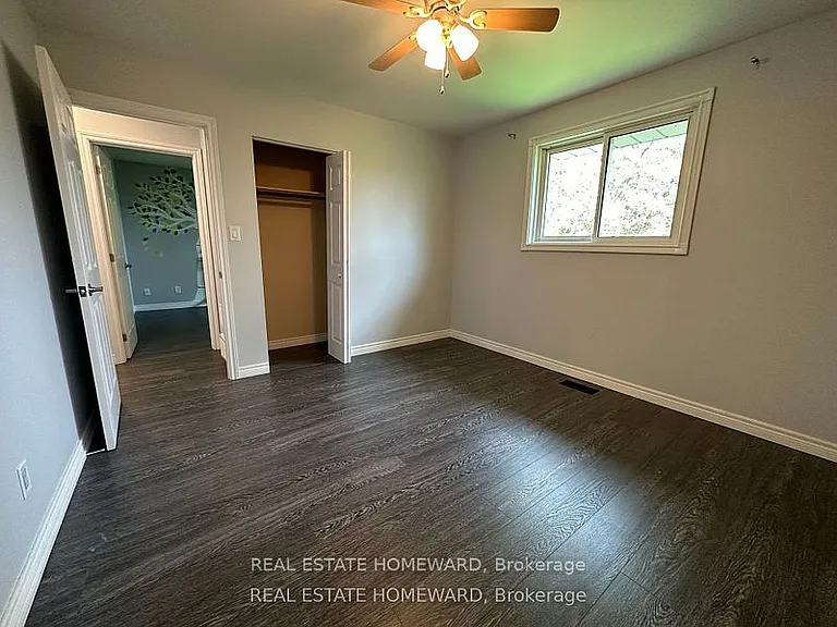 511 Harris Ct #UPPER — Photo 8
