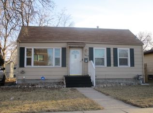 1617 9th St, Columbus, NE 68601