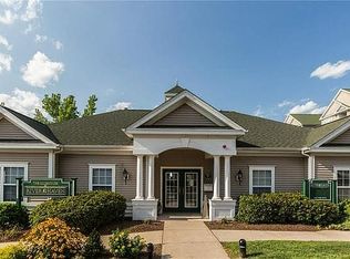 98 Mill St APT 201, Woonsocket, RI 02895