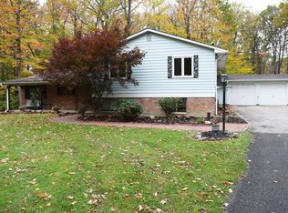 7328 Cedar Rd, Chesterland, OH 44026