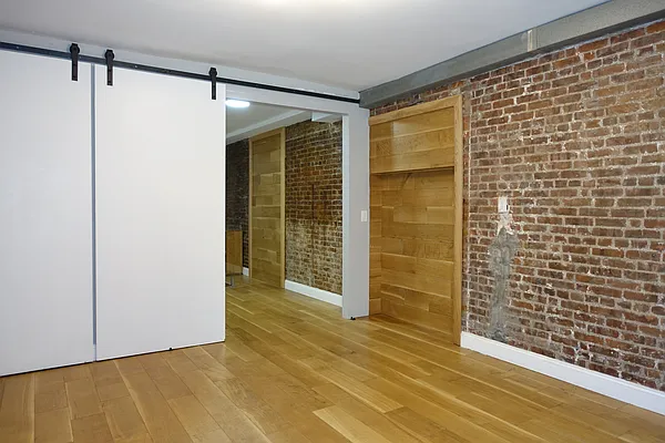 Rented by Keller Williams NYC | media 29