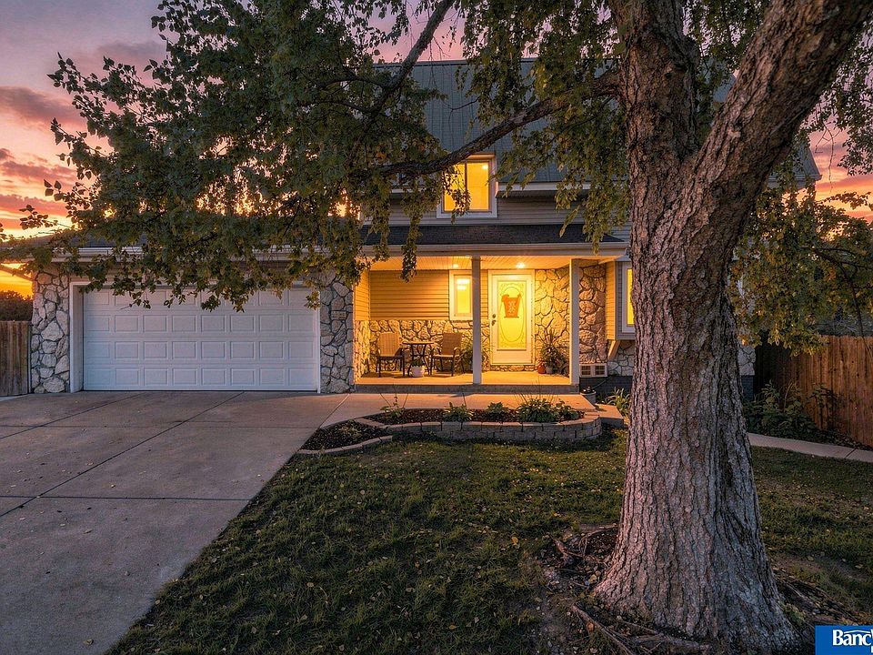 1st image of 6700 Skylark Cir