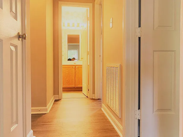 303 Woodstar Dr — Photo 17