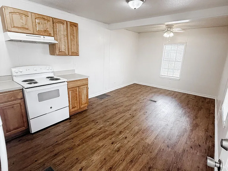 2211 Ashberry Ave #2 — Photo 9