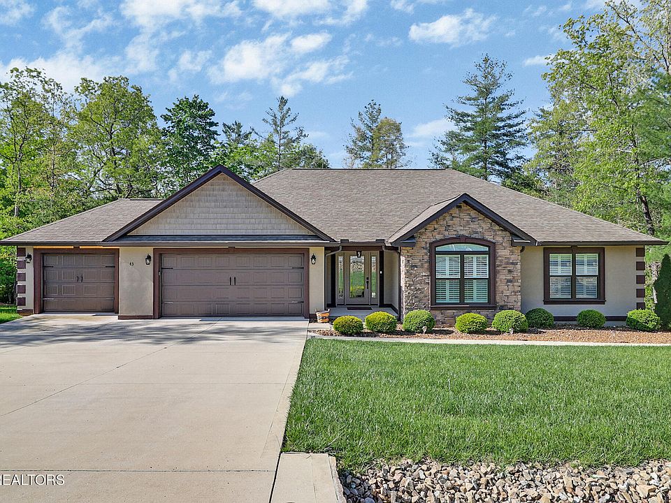 1st image of 43 Renwick Dr