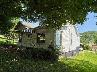 300 Brown Ave, Belington, WV