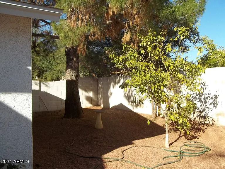 510 W Fellars Dr — Photo 18