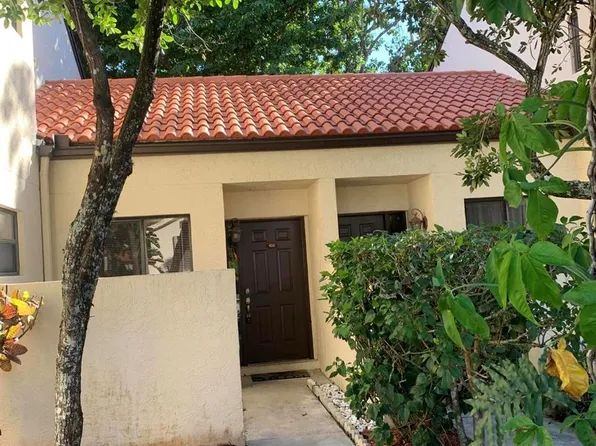 12 Via De Casas Sur APT 102, Boynton Beach, FL 33426