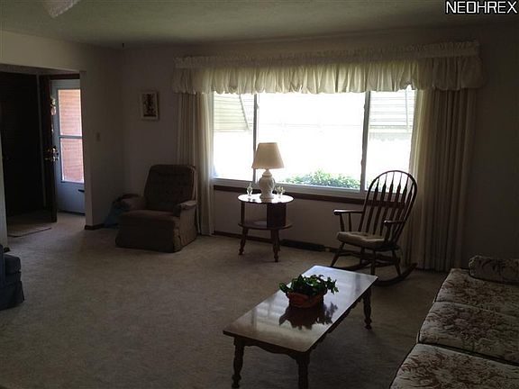 4th image of 1208 Staunton Dr