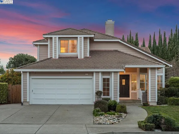 3175 Mountain Dr, Fremont, CA 94555