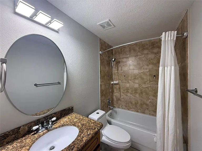 2907 W Chestnut St — Photo 15