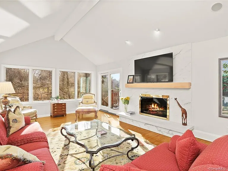 12 Signal Ln — Photo 18