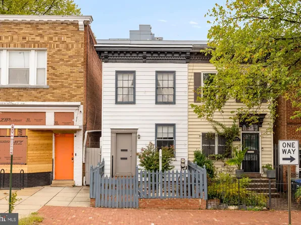 1102 K St SE, Washington, DC 20003