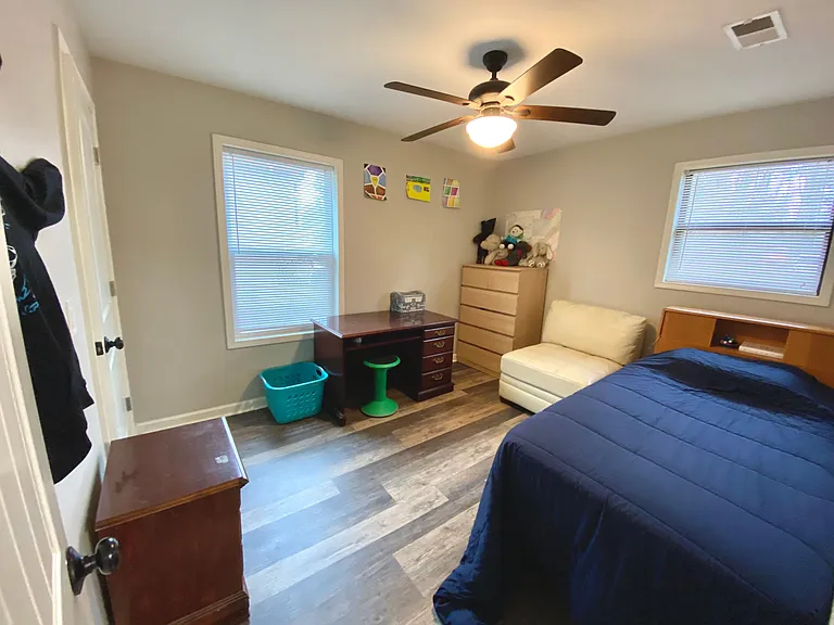 1095 Mountain Springs Dr NW — Photo 10