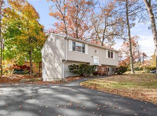 1 Patience Ln, Coventry, RI 02816