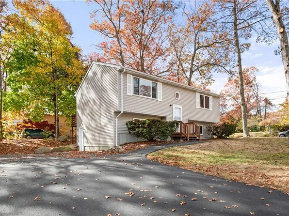 1 Patience Ln, Coventry, RI 02816