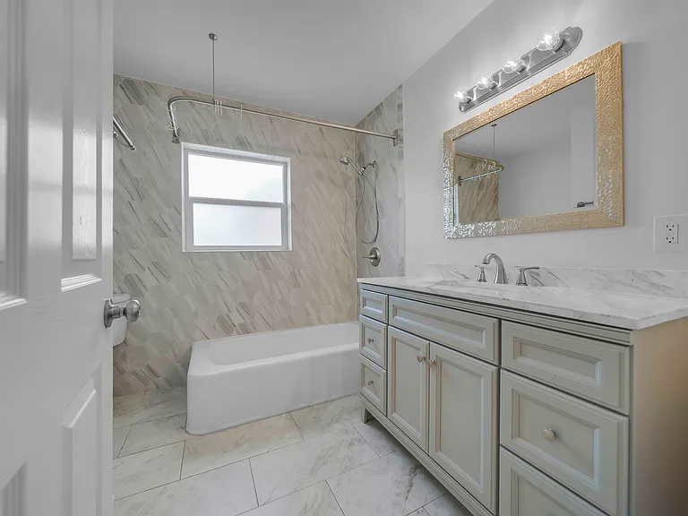 4900 S Lakewood Dr — Photo 24
