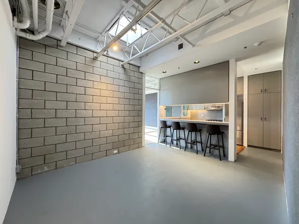 2110 Main St, Santa Monica, CA