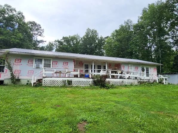 149 Hemlock Dr, Coalmont, TN 37313
