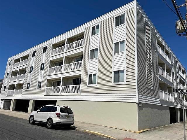 1st image of 26 42nd St Unit 103