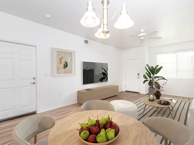 San Junipero Townhomes — Photo 30
