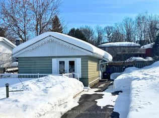 771 Birchwood Dr, Midland, ON L4R 2P8