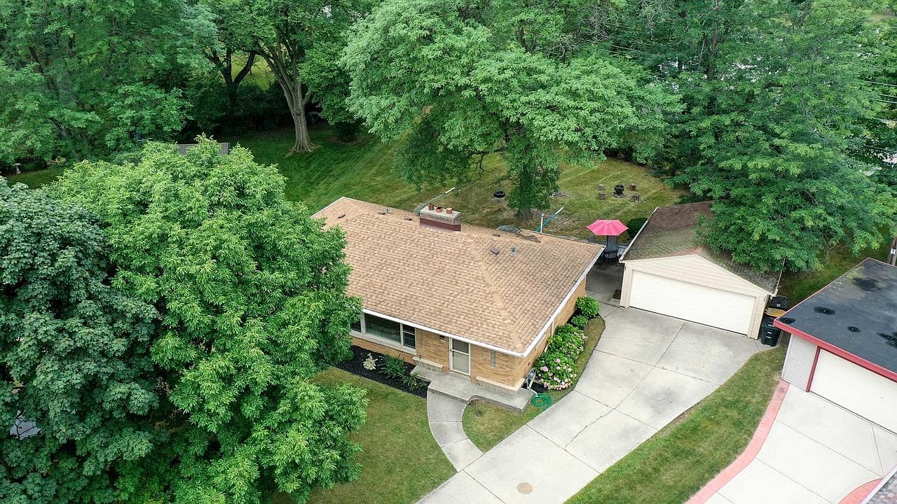 2107 Crestview COURT, Wauwatosa, WI 53226 Zillow
