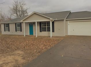 110 Travis Ave, Lowell, AR 72745