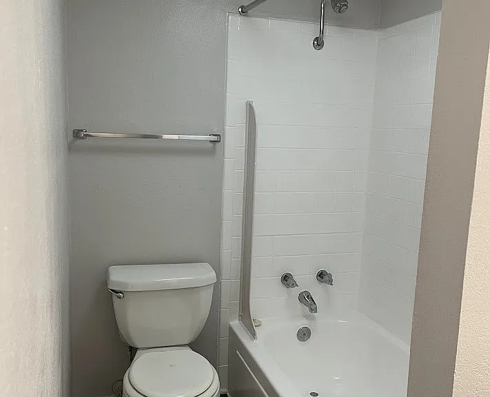 Juniper Springs Apartments — Photo 113
