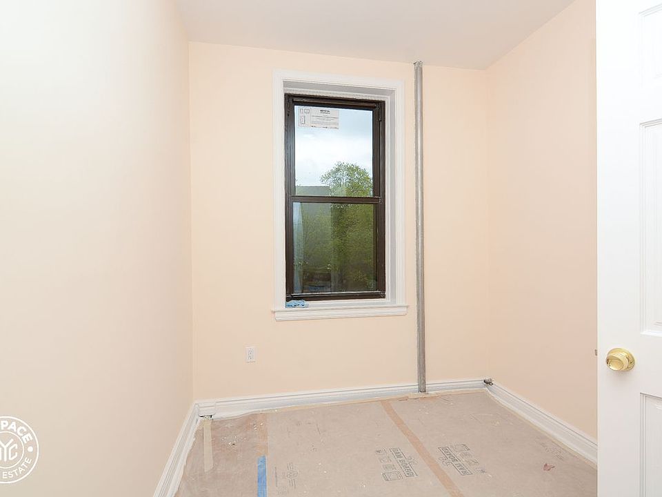 2nd image of 1356 Pacific St APT 2B