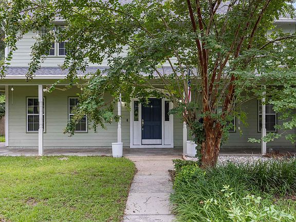 3rd image of 3513 Carrington Dr
