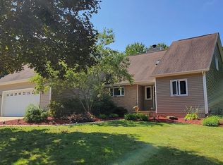 6230 Beachland Cir NW, Canton, OH