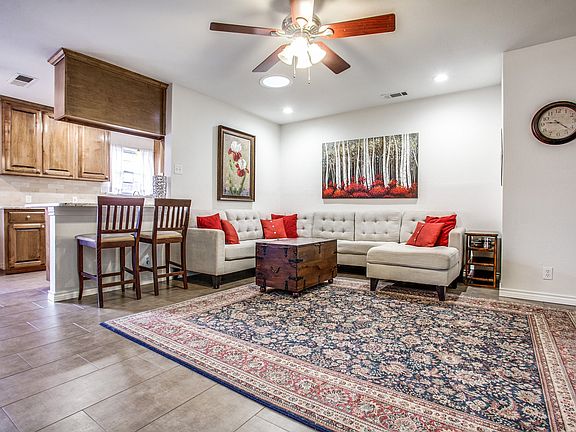 4th image of 2221 Flat Creek Dr