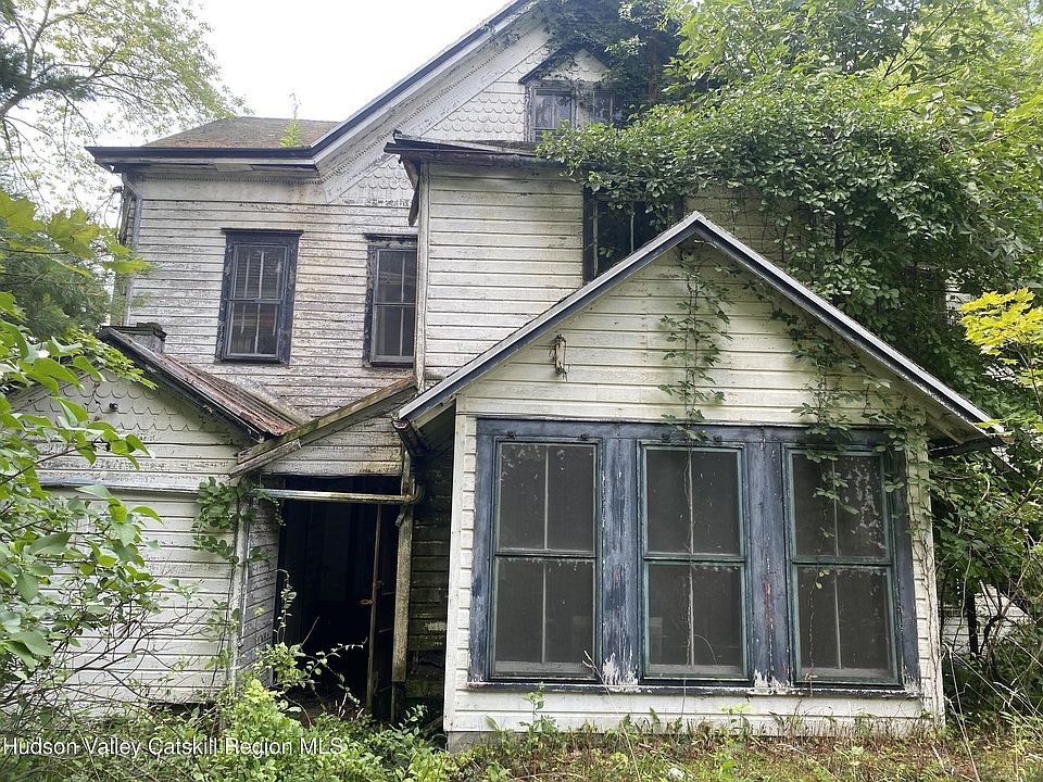 1st image of 609 Green Lake Road