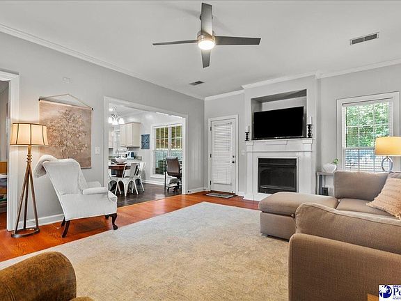 5th image of 401 Spud Ln