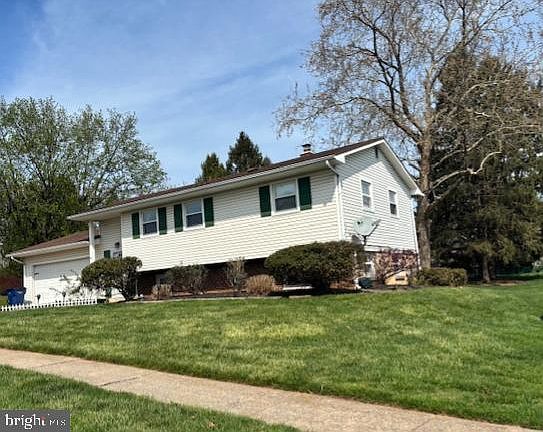 3rd image of 7 Heatherland Rd
