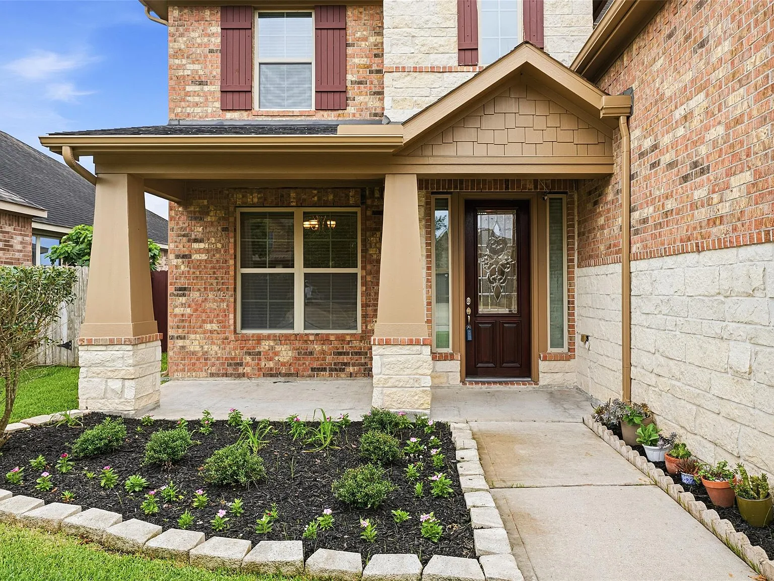 4 bed, 3.5 bath, 2989 sqft, $2,900 — Photo 3