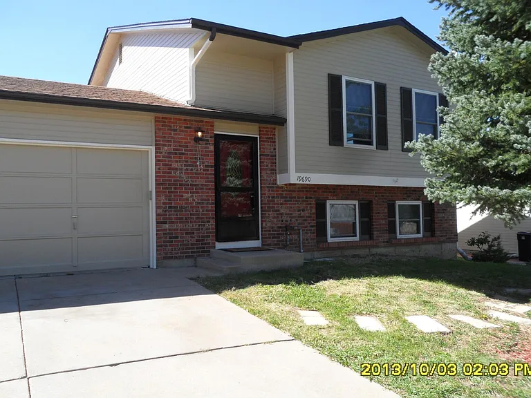 19690 E Oxford Dr — Photo 1