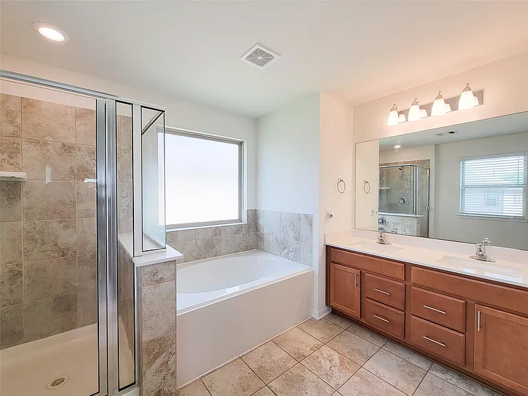 14108 Wedgewood Lakes Ct — Photo 17